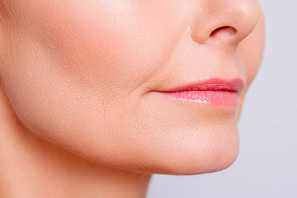 Facial re-contouring (chin/cheekbone/jawline)